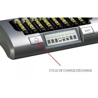 CHARGEUR PROFESSIONNEL 8 BATTERIES AA